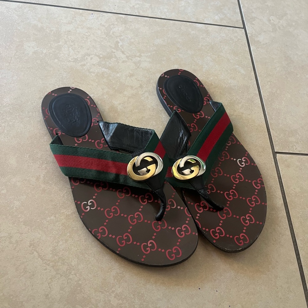 Gucci Brown Flip-Flops with Red and Green Accents